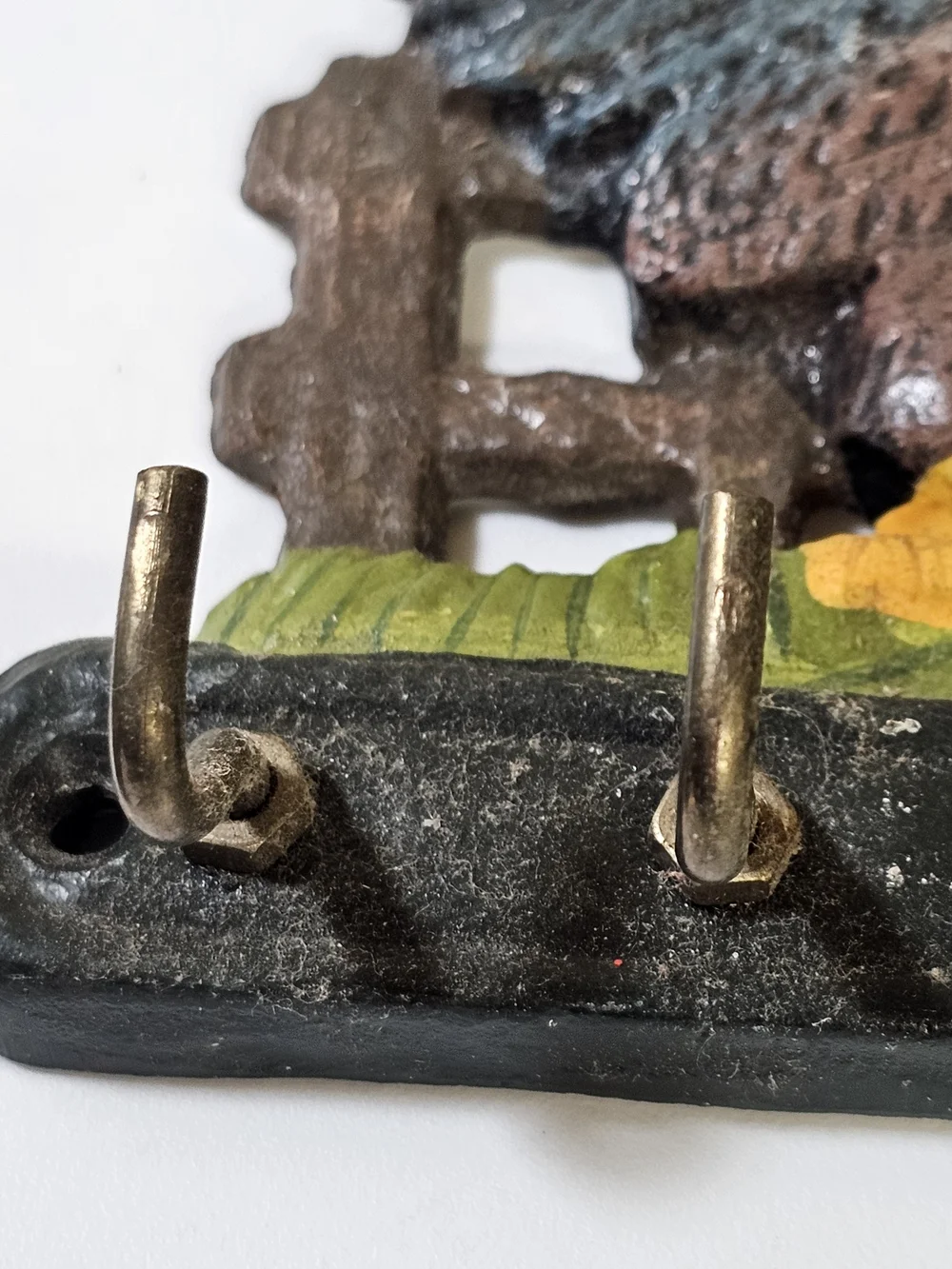 Vintage Cast Iron Rooster Key Holder Wall Hook Rack Set Lot of 2 Farmhouse